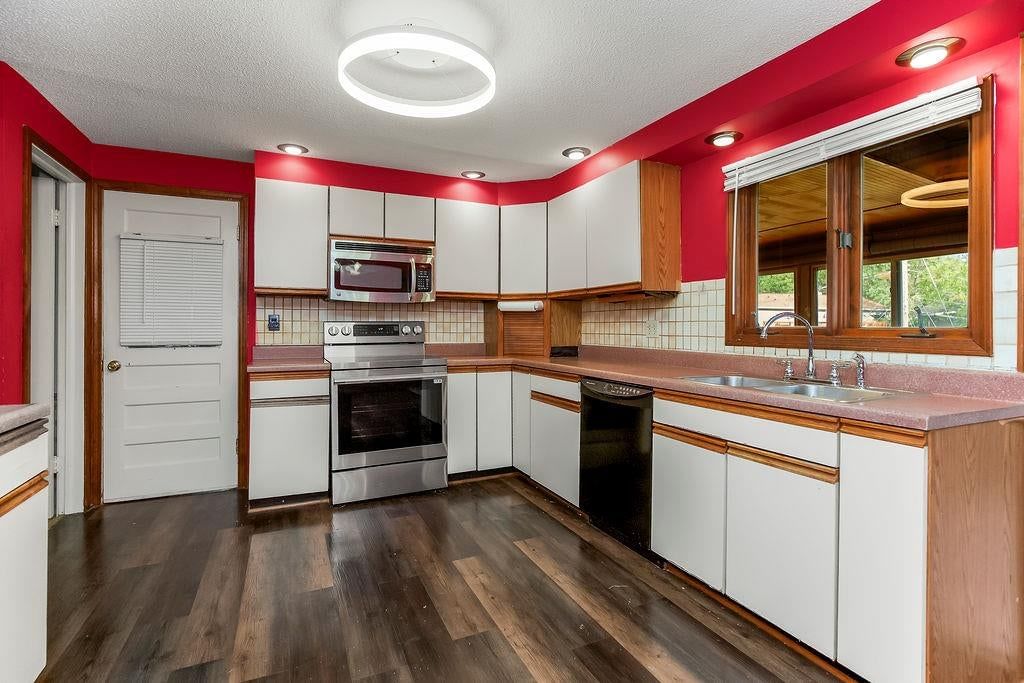 5831 N Ava Avenue — photo 7