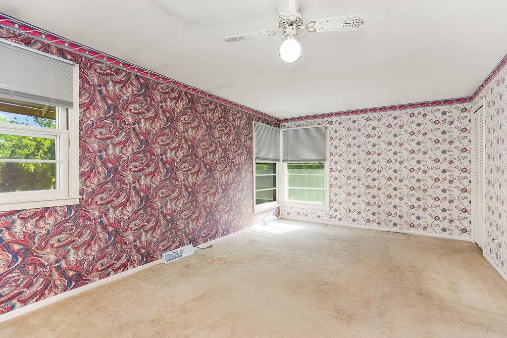 5831 N Ava Avenue — photo 9