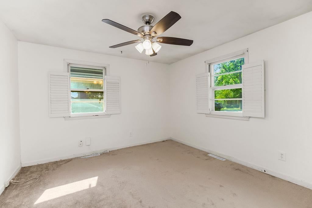 5831 N Ava Avenue — photo 15