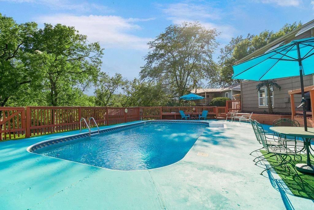 5831 N Ava Avenue — photo 35