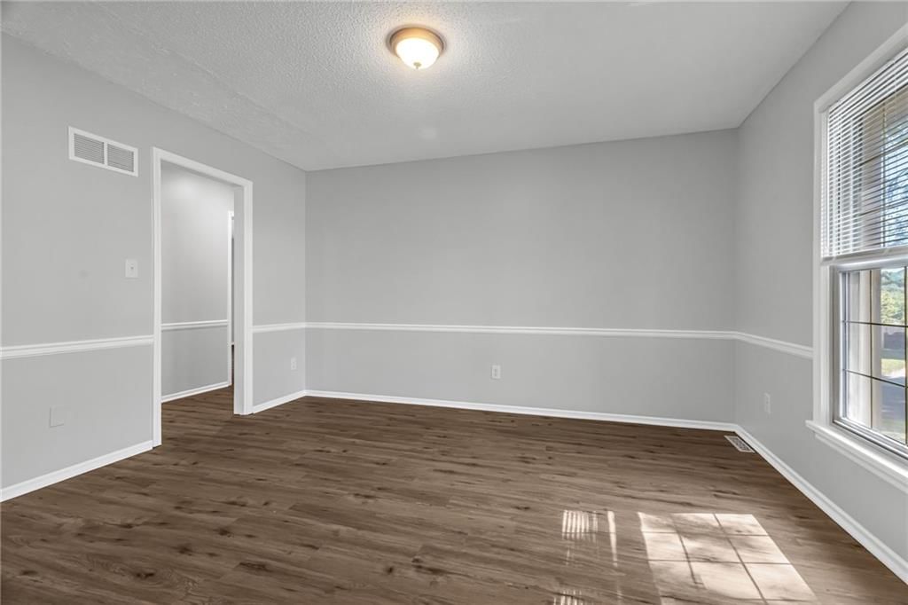 901 NW Oakridge Drive — photo 12