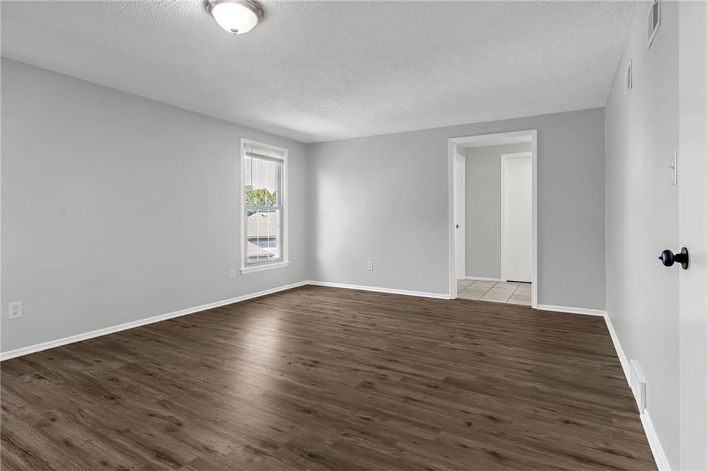 901 NW Oakridge Drive — photo 18