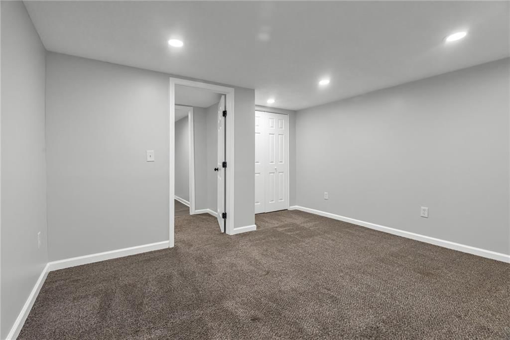 901 NW Oakridge Drive — photo 23
