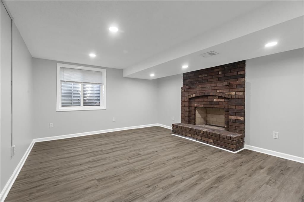 901 NW Oakridge Drive — photo 24