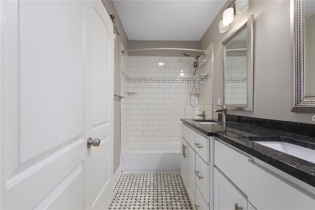 5601 Harrison Street — photo 28