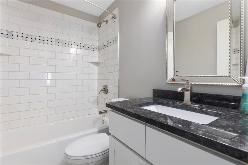 5601 Harrison Street — photo 32