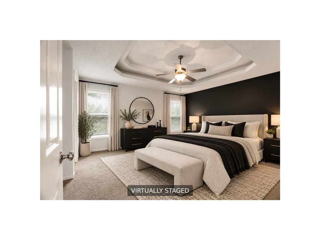 9015 N Essex Drive, Kansas City, MO: listing photo 3