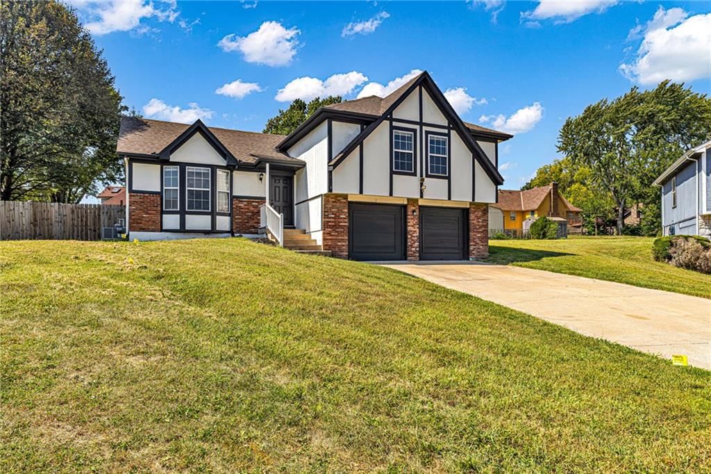 7209 E 133Rd Circle, Grandview, MO: listing photo 3