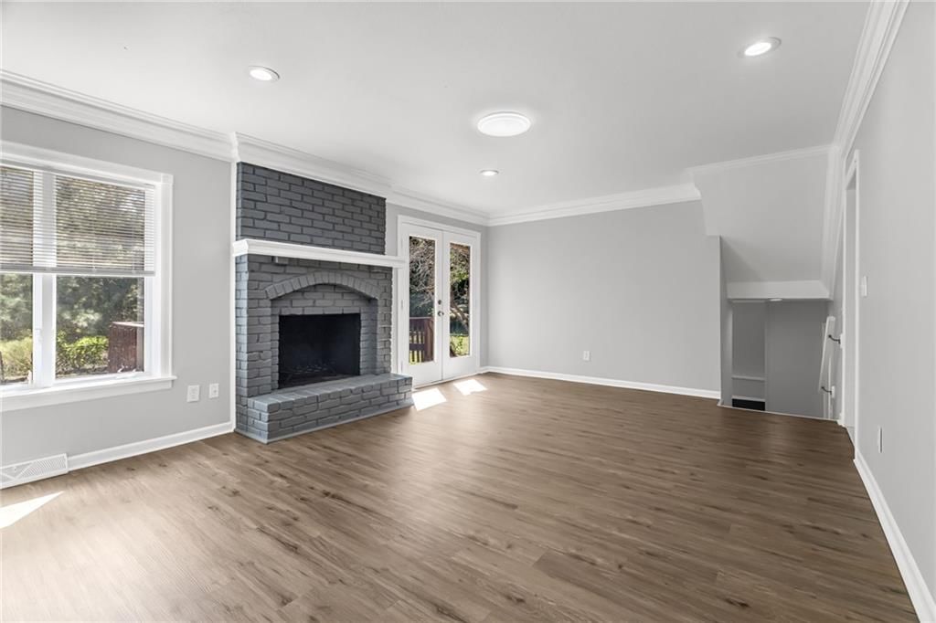 200 NE Locust Drive — photo 9