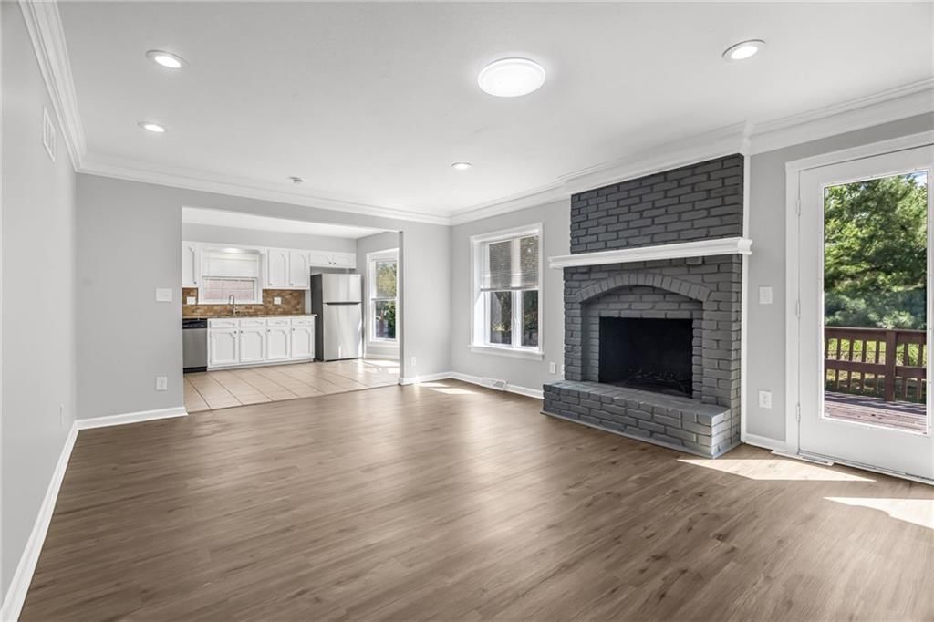 200 NE Locust Drive — photo 10