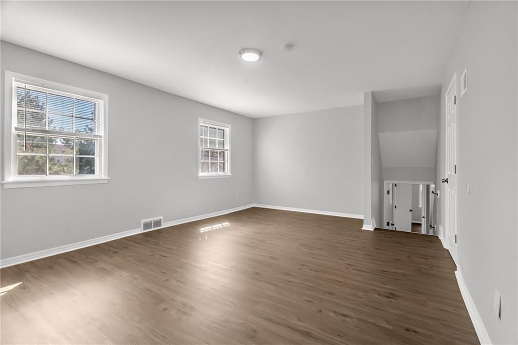 200 NE Locust Drive — photo 19