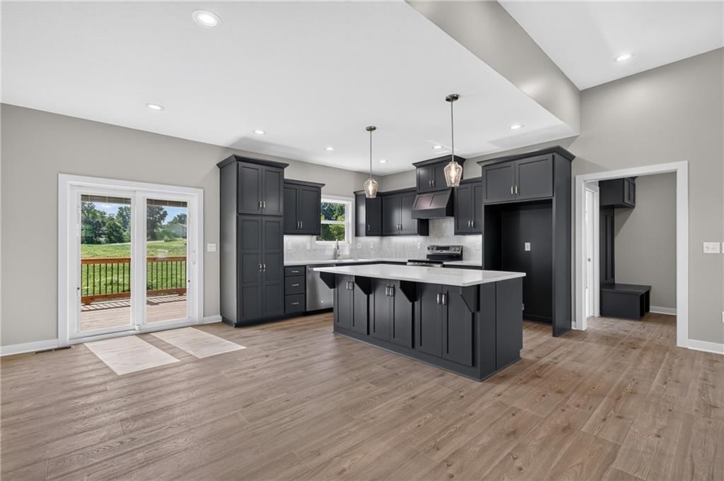 702 W Marlow Street — photo 8