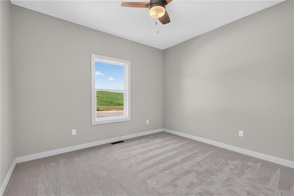 702 W Marlow Street — photo 21