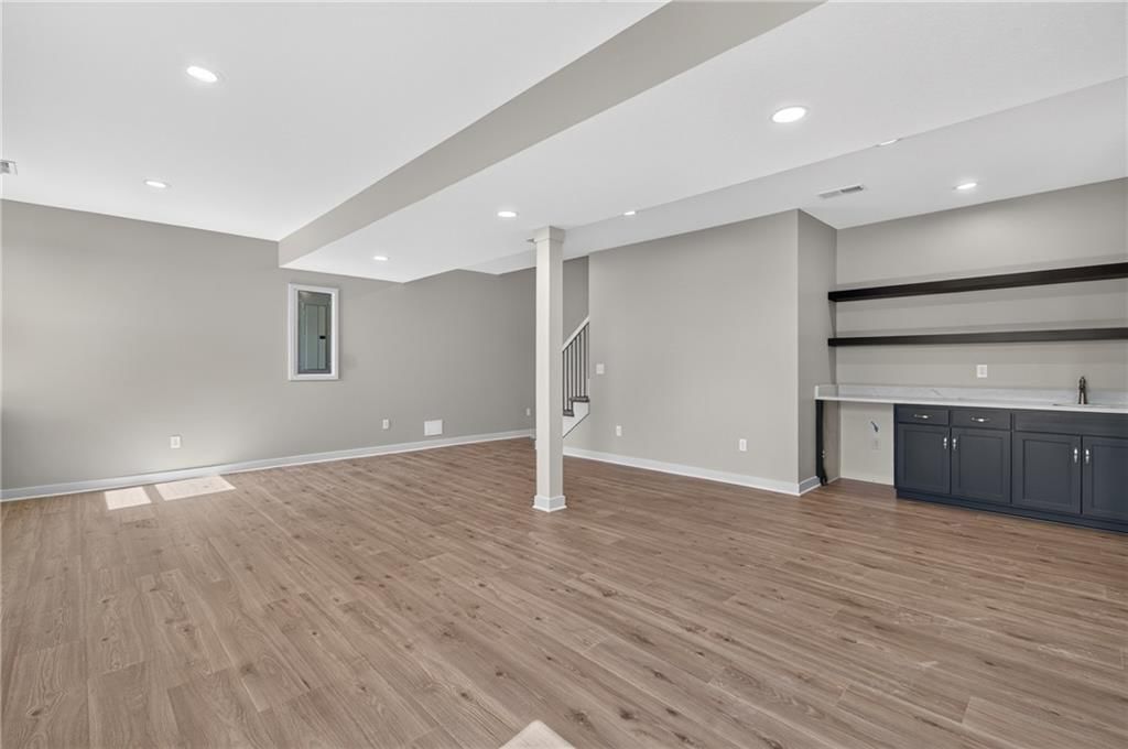 702 W Marlow Street — photo 27