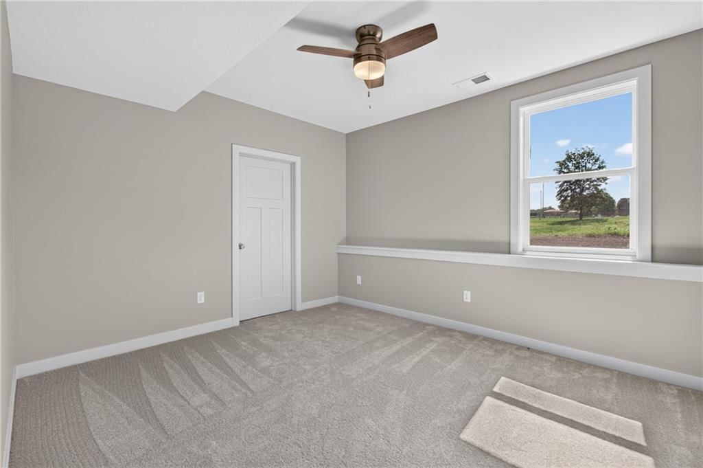 702 W Marlow Street — photo 30