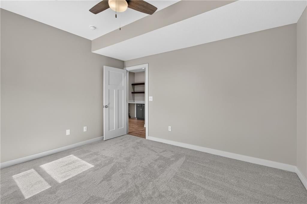 702 W Marlow Street — photo 31