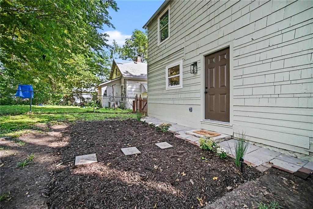 936 Columbia Avenue — photo 19