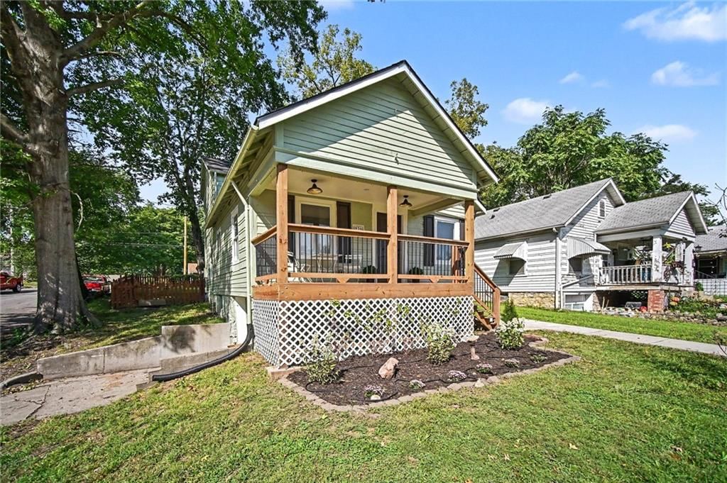 936 Columbia Avenue — photo 23