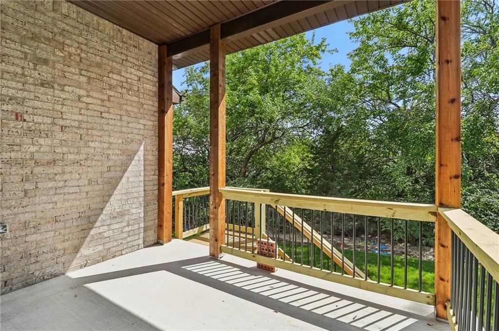22695 W 87th Street — photo 6