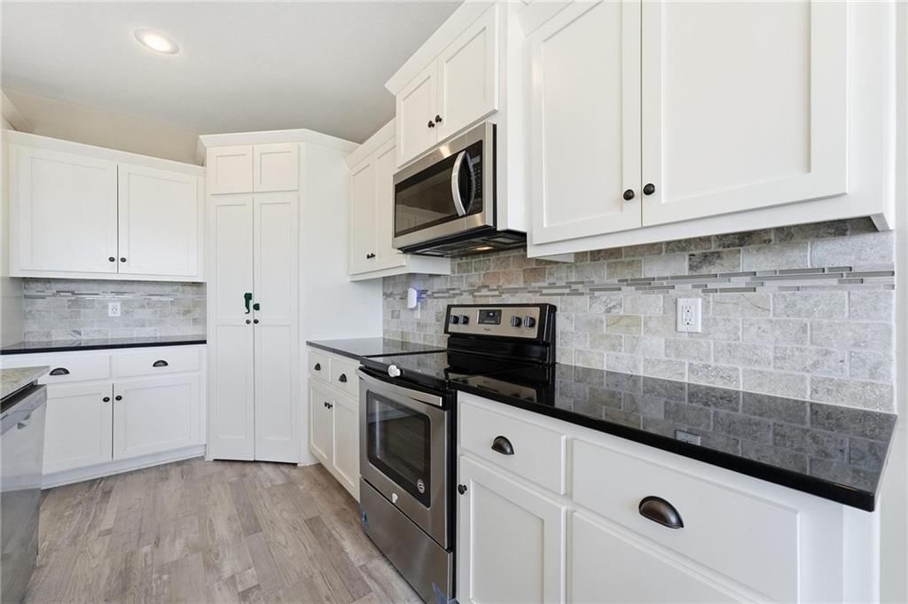 1713 SW Merryman Drive — photo 9