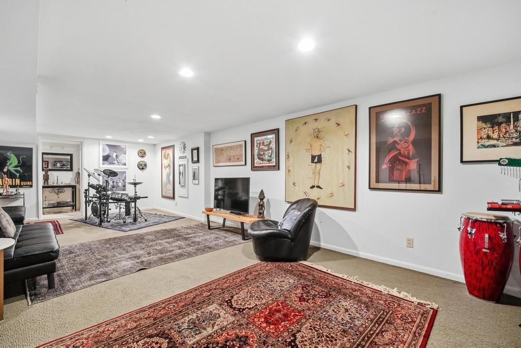 Photo 49 of 85 - 5811 Cherokee Drive, Fairway, KS 66205