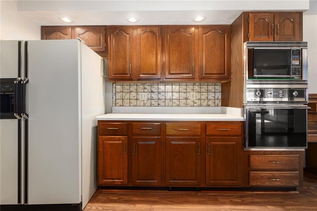 Photo 13 of 38 - 2904 Cheyenne Circle, North Kansas City, MO 64116