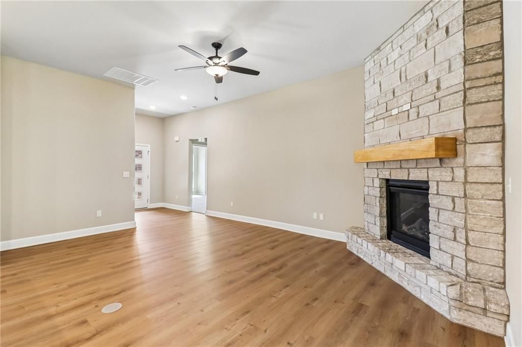 22692 W 87th Street — photo 8