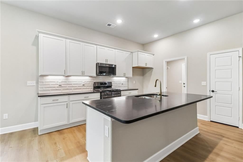 22692 W 87th Street — photo 17