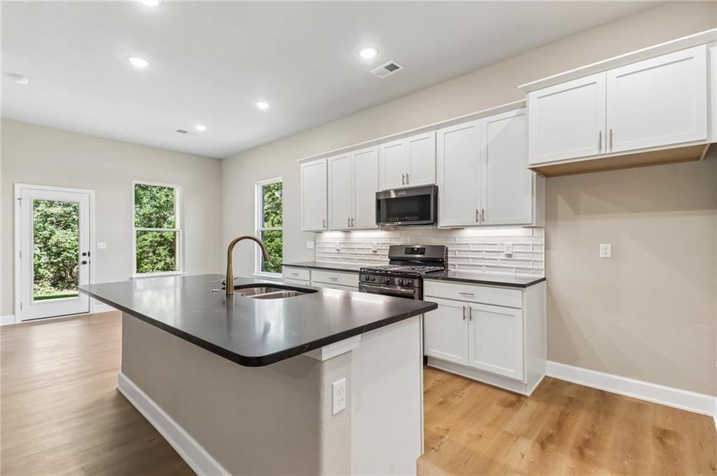 22692 W 87th Street — photo 19