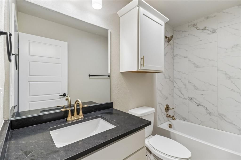 22692 W 87th Street — photo 31