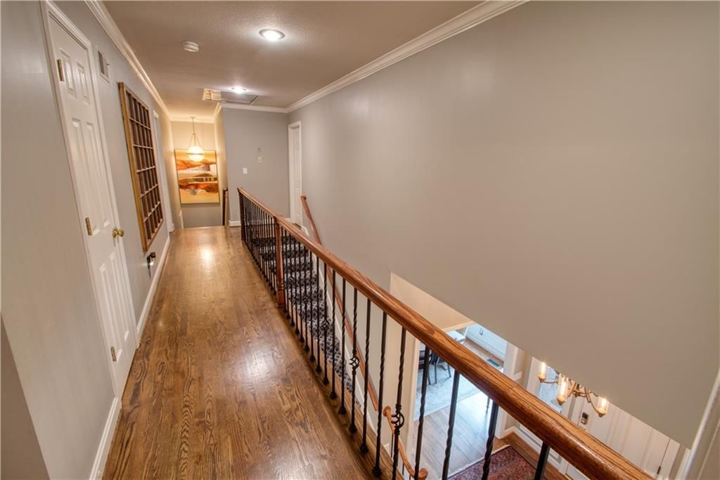 8512 W 139th Street — photo 26