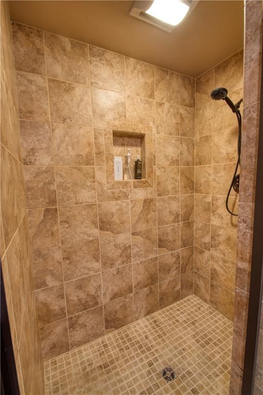8512 W 139th Street — photo 31