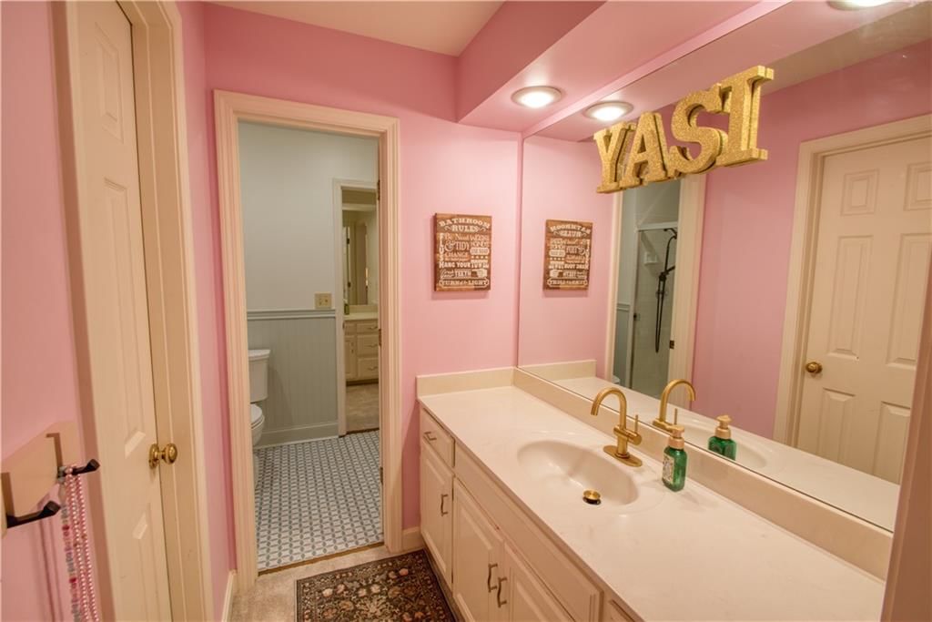 8512 W 139th Street — photo 35