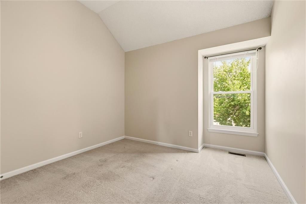 15724 S Locust Street — photo 20