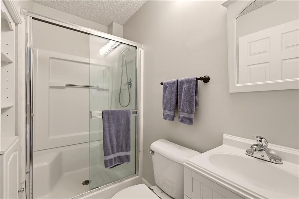 15724 S Locust Street — photo 27