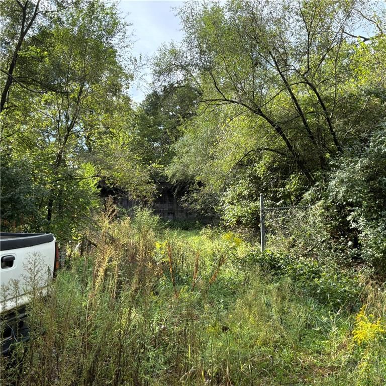 4206 Sortor Drive, Kansas City, KS: listing photo 3