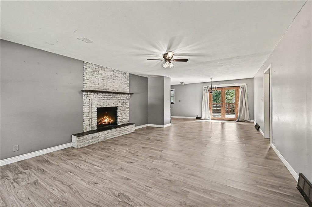 305 NE 82nd Terrace — photo 4