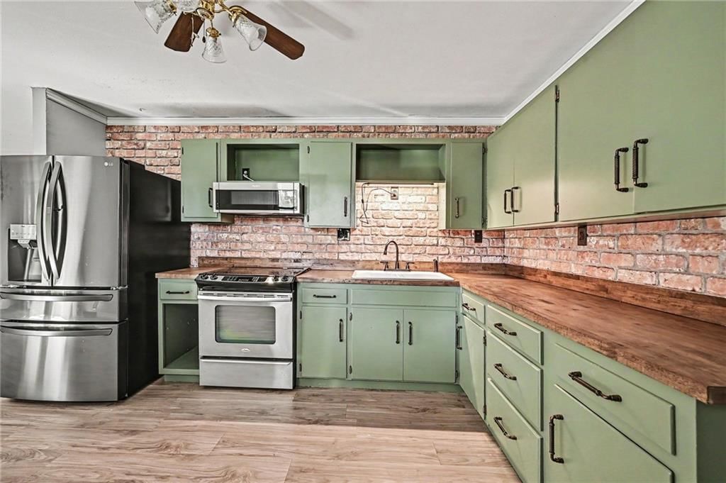 305 NE 82nd Terrace — photo 6