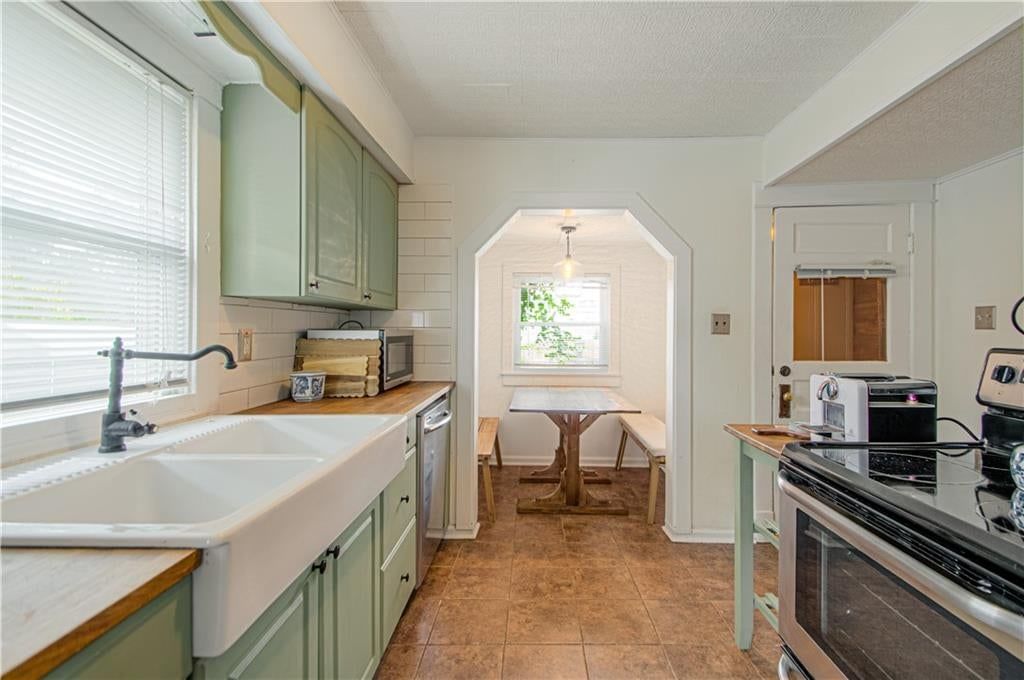 4400 Francis Street — photo 17