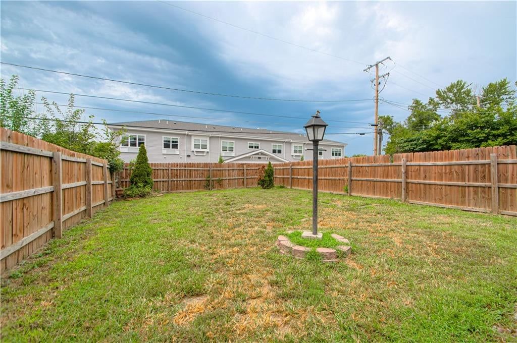 4400 Francis Street — photo 32