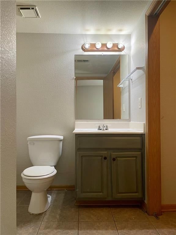 18502 E 3rd Street Court, Independence, MO: listing photo 3
