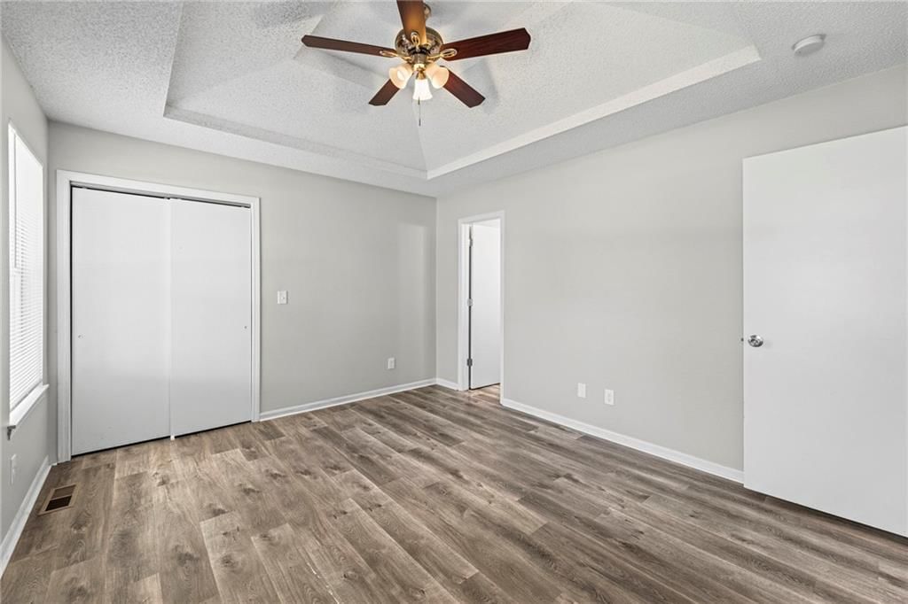 1012 NE Queens Court — photo 13