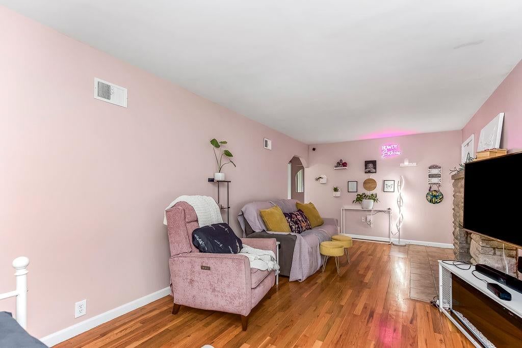 1205 N 90th Street — photo 5