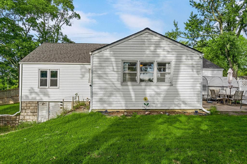 1205 N 90th Street — photo 18