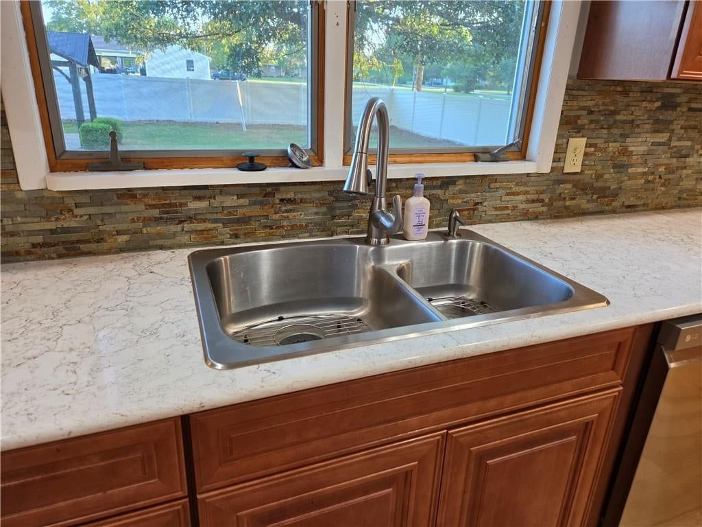 26427 W 321st Terrace — photo 9