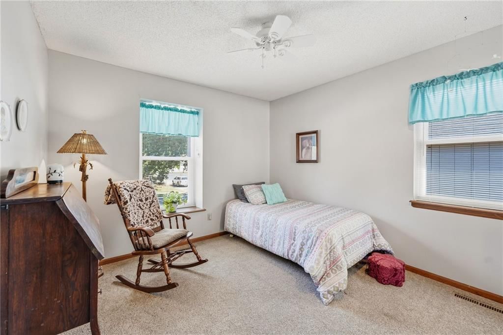 1232 NE Florence Avenue — photo 19