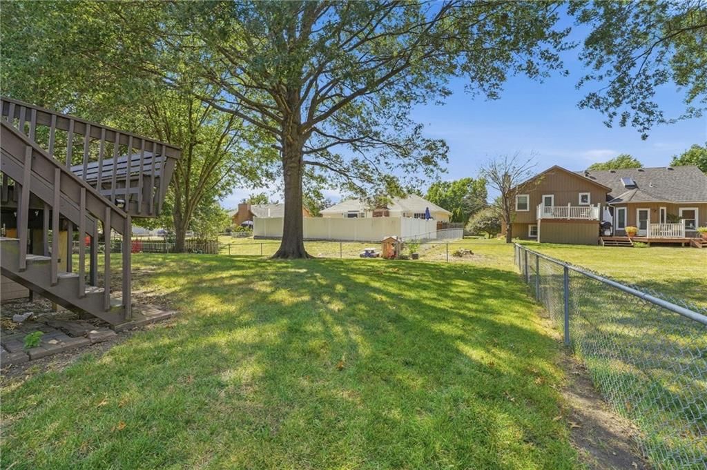 1232 NE Florence Avenue — photo 30