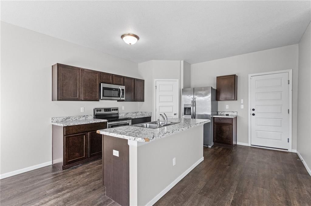 21317 W 215th Street — photo 10