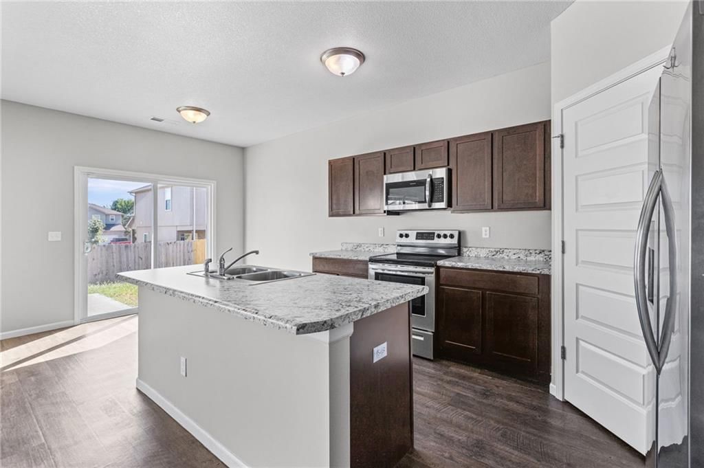 21317 W 215th Street — photo 11