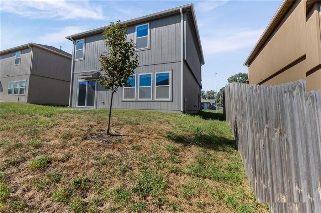 21317 W 215th Street — photo 34